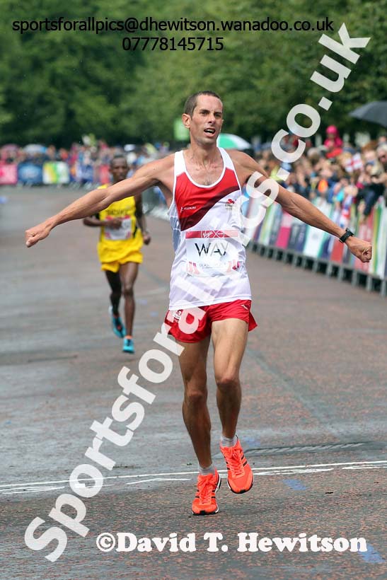 Steven Way (England) in the mens Commonwealth Games Marathon, Glasgow. Photo: David T. Hewitson/Sports for All Pics